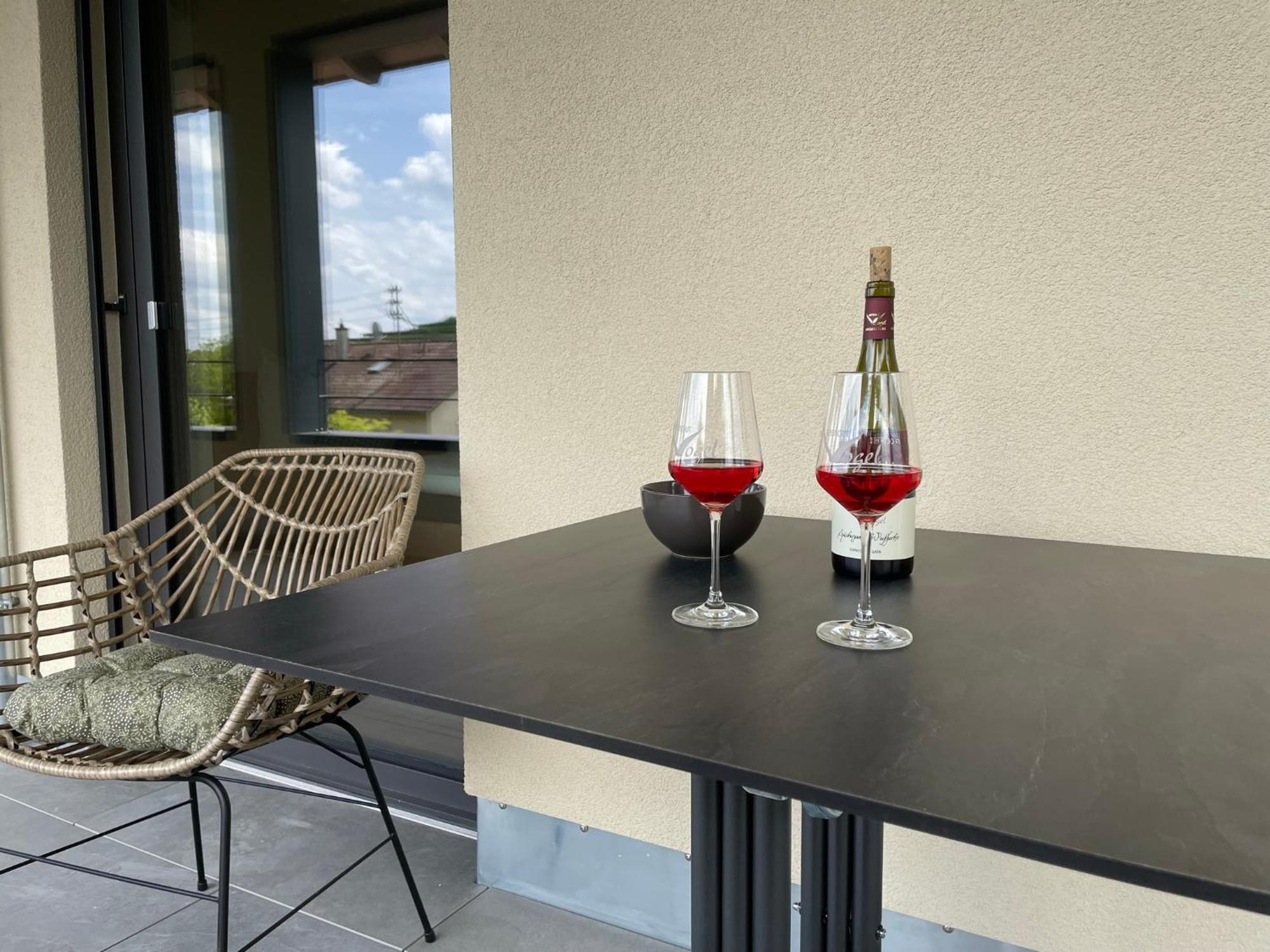 フォグツブルクWeingut & Strausswirtschaft Vogelアパートメント エクステリア 写真